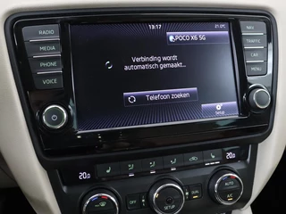Škoda Octavia Skoda Octavia 1.2 TSI Elegance | Panoramadak | Leder |  Stoelverwarming | Xenon | Navigatie | Climate control | Keyless | Bluetooth | Cruise control - afbeelding nr 24