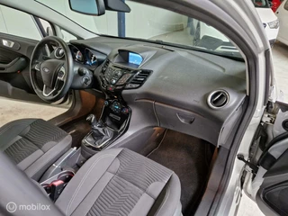 Ford Fiesta Ford Fiesta 1.0 EcoBoost Titanium 100 pk Clima,Navi,Pdc v/a - afbeelding nr 23