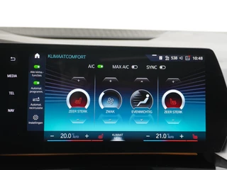BMW 2 Serie BMW 2-serie Active Tourer 220i M-Sport HARMAN KARDON AUDIO| PANO |360 CAMERA | MEMORY SEAT - afbeelding nr 37