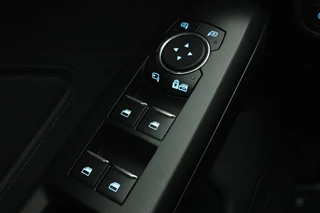 Ford Focus Ford Focus 1.0 EcoBoost Titanium | Trekhaak | Camera |  Full LED | Navigatie | Keyless | Park Assist | Climate control | Getint glas - afbeelding nr 26