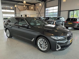 BMW 5 Serie BMW 5-serie Touring 520i Business Edition Plus|Luxury Line|Laser Light| - afbeelding nr 42