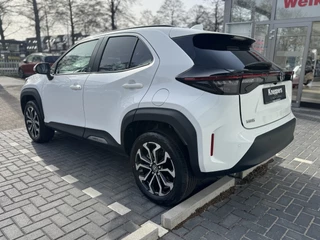 Toyota Yaris Cross Parkeersensoren V+A, Dodehoeksensor, Navigatie , All-in Rijklaarprijs - afbeelding nr 3