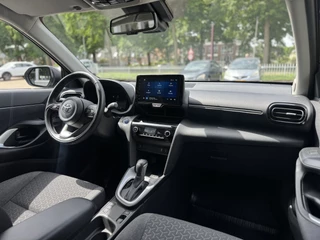 Toyota Yaris Cross Head up display, elektrische achterklep , All-in Rijklaarprijs - afbeelding nr 4
