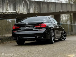 BMW 7 Serie BMW 7-serie 730d M-Sport | Luchtvering | Massage | Leder - afbeelding nr 2