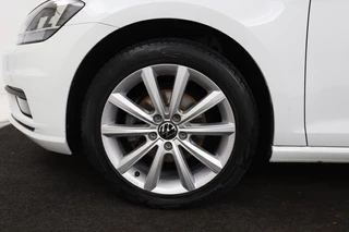 Volkswagen Golf Volkswagen Golf 1.0 TSI Comfortline | Navigatie |  Climate control | Bluetooth | Cruise control - afbeelding nr 24