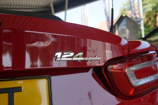 Fiat 124 Spider Fiat 124 Spider 1.4 MultiAir Turbo Lusso | Leder | BOSE | Achteruitrijcamera - afbeelding nr 34
