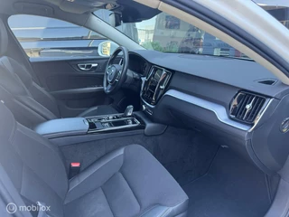 Volvo V60 Volvo V60 2.0 T6 Recharge AWD R-Design / Carplay - afbeelding nr 8