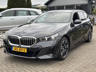 BMW 5 Serie Touring 540D X-Drive 2024 M-Sportpakket Btw Pano B&W