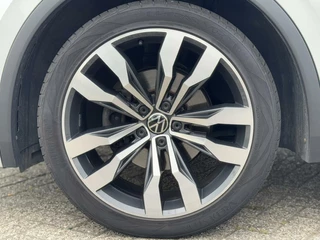 Volkswagen Tiguan Volkswagen Tiguan 1.5 TSI R-Line Business| ACC|IQ-Light|Trek - afbeelding nr 19