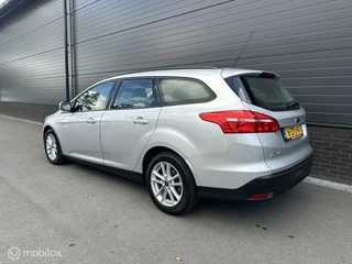 Ford Focus Ford Focus Wagon 1.0 Edition CLIMA*CRUISE*NAVIGATIE*PDC*NAP! - afbeelding nr 4