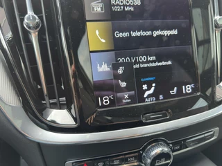 Volvo V60 Volvo V60 2.0 T6 PHEV AWD Plus Dark|PANO|TREK|H&K|PILOT|CARPLAY - afbeelding nr 33