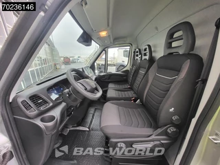 Iveco Daily Iveco Daily 35C18 2025 MODEL Automaat 1000kg Laadklep ACC Navi Airco Zijdeur Bakwagen Meubelbak Koffer 22m3 Airco - afbeelding nr 11