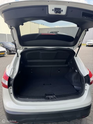 Nissan QASHQAI Nissan Qashqai 1.2 Tekna 360/PANO/Nap - afbeelding nr 14