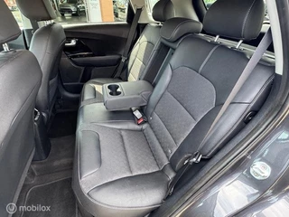 Kia Niro Kia Niro 1.6 GDi PHEV DynamicLine  / Plug-inn Hybride / volledig elektrisch rijden 65 km hierna Hybride aandrijving , Navi / Camera achter / Parkeerhulp rondom / Stoel & stuur verwarming /  fab garantie 7 jaar / 150.000km - afbeelding nr 22