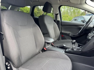Ford Focus Ford Focus Wagon 1.0 Ecoboost Titanium 125pk SYNC 3 | Stoelverwarming | Achteruitrijcamera | Apple Carplay / Android auto | Xenon Koplampen - afbeelding nr 11