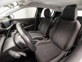 Peugeot 208 Peugeot 208 1.2 PureTech Sport (APPLE CARPLAY, GROOT NAVI, PARKEERSENSOREN, SPORTSTOELEN, LANE ASSIST, CRUISE, NIEUWE APK, NIEUWSTAAT) - afbeelding nr 13