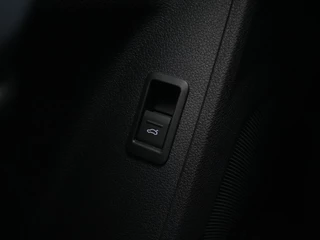 Audi Q3 Audi Q3 35 TFSI 150pk advanced edition Navigatie Side Assist Stoelverwarming Sportstoelen 108 - afbeelding nr 20
