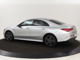 Mercedes-Benz CLA Mercedes-Benz CLA-klasse 250e AMG Night | Stoelverwarming |  Leder/Alcantara | Camera | Widescreen | Navigatie | Full LED | Sportstoelen - afbeelding nr 2