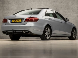 Mercedes-Benz E-Klasse 184Pk Automaat (PANORAMADAK, NAVIGATIE, CLIMATE, LEDER, STOELVERWARMING, SPORTSTOELEN, PARKEERSENSOREN, ZWART HEMEL, NIEUWE APK, NIEUWSTAAT) - afbeelding nr 5