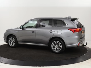 Mitsubishi Outlander Mitsubishi Outlander 2.4 PHEV Pure | Carplay | Trekhaak |  Leder/Alcantara | Keyless | Camera | Climate control | Cruise control - afbeelding nr 2