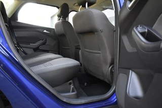 Ford Focus Ford Focus Wagon 1.0 Titanium |CLIMATE|PARKEERHULP|PDC|NAVI|CARPLAY|VOORRUITVERWARM. - afbeelding nr 37