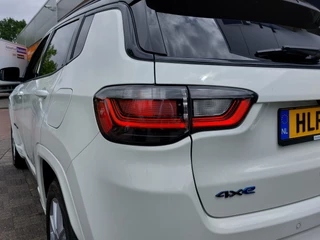 Jeep Compass Jeep Compass 4xe 240 Plug-in Hybrid Electric S | Navi | Apple Carplay+Android Auto | Clima | Adap.Cruise | Keyless Entry | Pdc V+A+Camera | Stoel+Stuurwielverwarming | Rijstrook+Licht+Regensensor - afbeelding nr 56