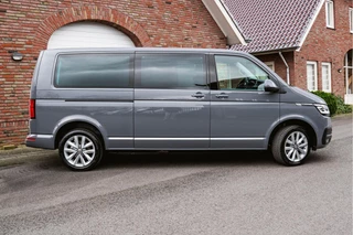 Volkswagen Transporter Volkswagen Transporter T6.1 CARAVELLE 2.0 TDI 150 PK DSG L2H1 DUB/CAB A-Klep ACC | LED | Digital Cockpit | Leder | Apple Carplay/Android Auto - afbeelding nr 2