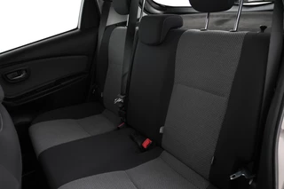 Toyota Yaris Automaat, 5 Deurs, Camera, Airco - afbeelding nr 18