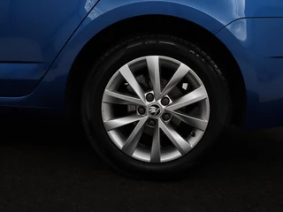 Škoda Octavia Skoda Octavia Combi 1.0 TSI Grt Amb. Bns | Camera | Trekhaak |  Adaptive cruise | Carplay | Navigatie | Sportstoelen | Climate control - afbeelding nr 28