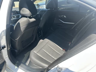 BMW 3 Serie BMW 3 Serie 318i High Executive Dak H&K M-Pakket - afbeelding nr 13