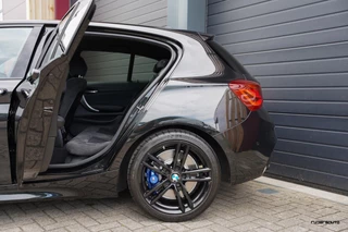 BMW 1 Serie BMW 1-serie M140i LCI2 | Navi Pro | Camera | HK | Stuurverwarming | Alcantara | Adaptief onderstel | 5-deurs - afbeelding nr 9