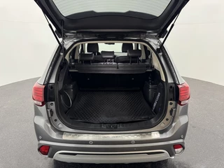 Mitsubishi Outlander Mitsubishi Outlander 2.4 PHEV Intense+ - afbeelding nr 17