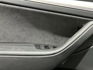 Tesla Model Y Tesla Model Y Long Range AWD 75 kWh | Navigatie | Panoramadak | Verwarmde voorstoelen - afbeelding nr 4