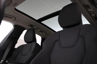 Volvo XC60 Navigatie, Panorama, Leer, Climate - afbeelding nr 18