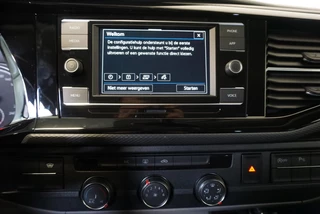 Volkswagen Transporter Volkswagen Transporter 2.0 TDI L2H1 28 Dubbele Cabine Highline Airco | Cruise Control adaptief | PDCVA | 17