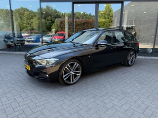 BMW 3 Serie BMW 3 Serie Touring 320i M-Sport,Pano,Leer,NaviPro,Carplay,LED,Stoelverw,Cruise - afbeelding nr 1