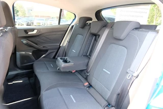 Ford Focus Ford Focus 1.0 EcoBoost Hybrid Active X 155pk Adaptieve Cruise | LED | Navigatie | Achteruitrijcamera | Climate control | 18 inch | Apple Carplay - afbeelding nr 13