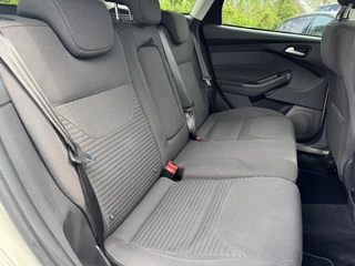 Ford Focus Ford Focus Wagon 1.0 Ecoboost Titanium 125pk SYNC 3 | Stoelverwarming | Achteruitrijcamera | Apple Carplay / Android auto | Xenon Koplampen - afbeelding nr 12