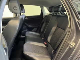 Volkswagen Polo Volkswagen Polo 1.0 TSI AUT 85KW Goal Navigatie Apple Carplay/ Android Auto Adaptive Cruise Control Parkeersensoren Stoelverwarming Virtual Cockpit Climate Control - afbeelding nr 32