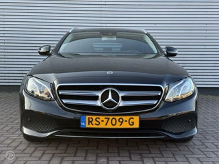 Mercedes-Benz E-Klasse Mercedes-Benz E-klasse Estate 220 d Widescreen Camera LED Stoelverwarming Navigatie | Dealer onderhouden | 1 Eigenaar - afbeelding nr 4