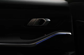BMW 3 Serie BMW 3 Serie 318i M-Sport Automaat NAP/Schuifdak/19inch/Cam/Sfeerverl - afbeelding nr 41