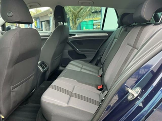 Volkswagen Golf Volkswagen Golf 1.2 TSI Allstar Navigatie CarPlay Climate Cruise Stoelverwarming - afbeelding nr 6
