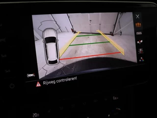Škoda Superb Skoda Superb 1.4 TSI iV Business Edition Plus | Panoramadak |  Stoel & stuurverwarming | Adaptive cruise | Virtual Cockpit | Canton Sound | Memory | Carplay | Achterbankverwarming | Navigatie - afbeelding nr 16