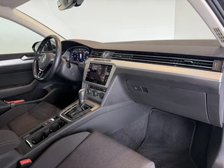 Volkswagen Passat Volkswagen Passat Variant 1.5 TSI CL Bns AUtomaat NAP Led carplay PDC Virtual cockpit - afbeelding nr 14