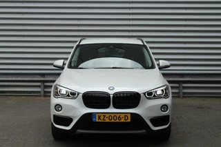 BMW X1 BMW X1 sDrive18i 136pk Centennial Executive AUTOMAAT NL-Auto NAP Clima Cruise Navi PDC 17