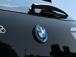 BMW i3 BMW i3 120Ah 42 kWh, PANO, NAVI, CRUISE, LED, ECC-AIRCO, CAMERA, STOELVERWARMING, LICHTMETAAL 18