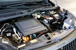 Peugeot e-2008 Peugeot e-2008 EV GT 54 kWh - afbeelding nr 17