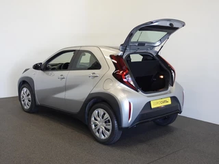 Toyota Aygo Toyota Aygo X 1.0 VVT-i S-CVT Aut. Play Airco Adaptive Cruise Control Carplay Navi Achteruitrij Camera - afbeelding nr 31