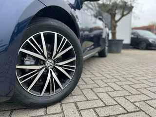 Volkswagen Golf Volkswagen Golf 1.2 TSI Allstar Navigatie CarPlay Climate Cruise Stoelverwarming - afbeelding nr 20