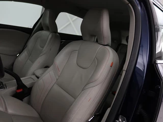 Volvo V40 Volvo V40 Cross Country 2.0 D2 Ocean Race | Leder | Stoelverwarming |  Trekhaak | Climate control | Bluetooth | Cruise control - afbeelding nr 5